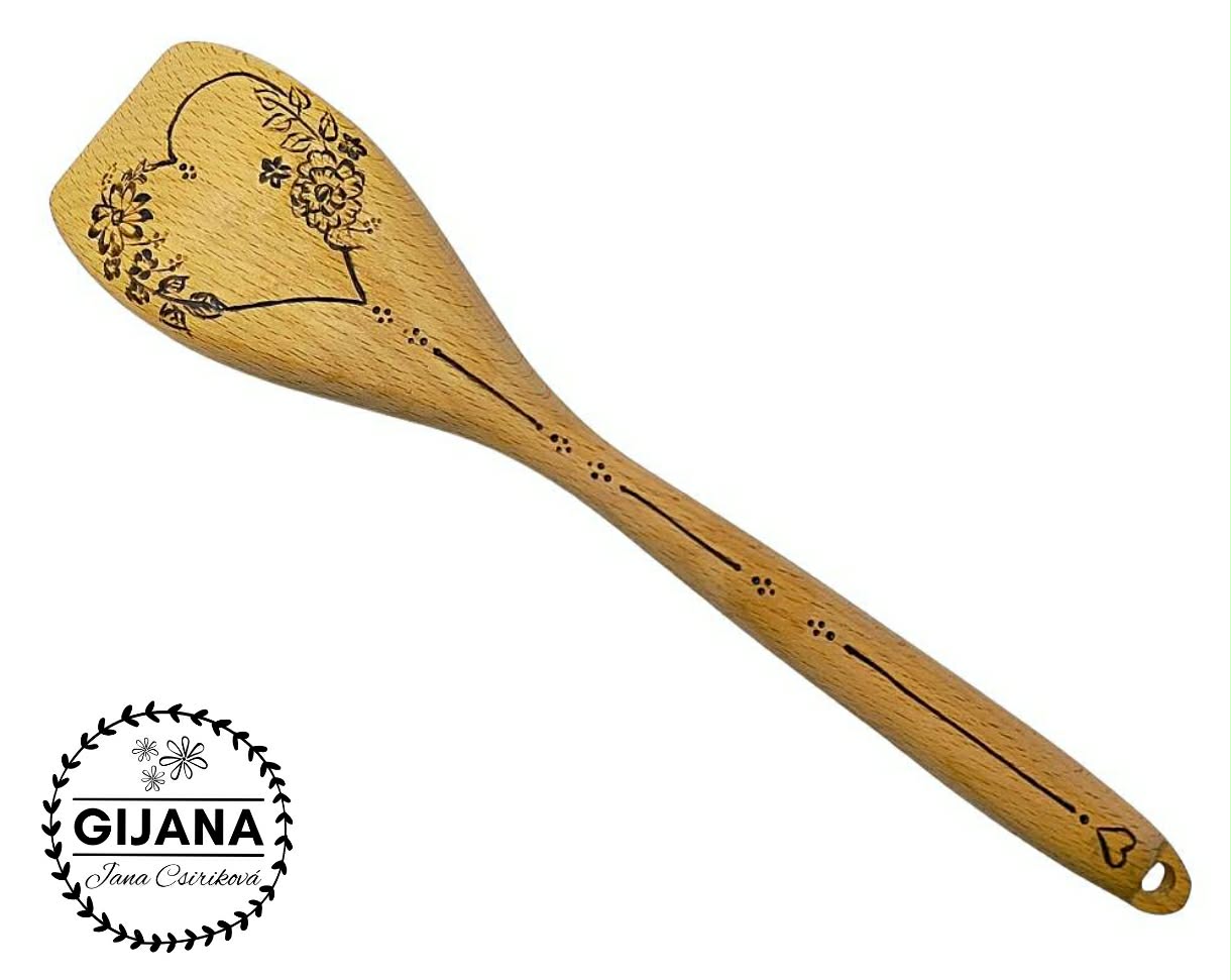 Dřevěná buková vařečka Srdce a růže